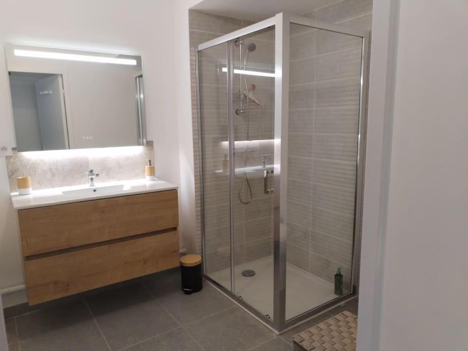 Appartement Neuf Classe, Balcon Et Petite Vue Mer Пленеф-Вал-Андре Екстериор снимка